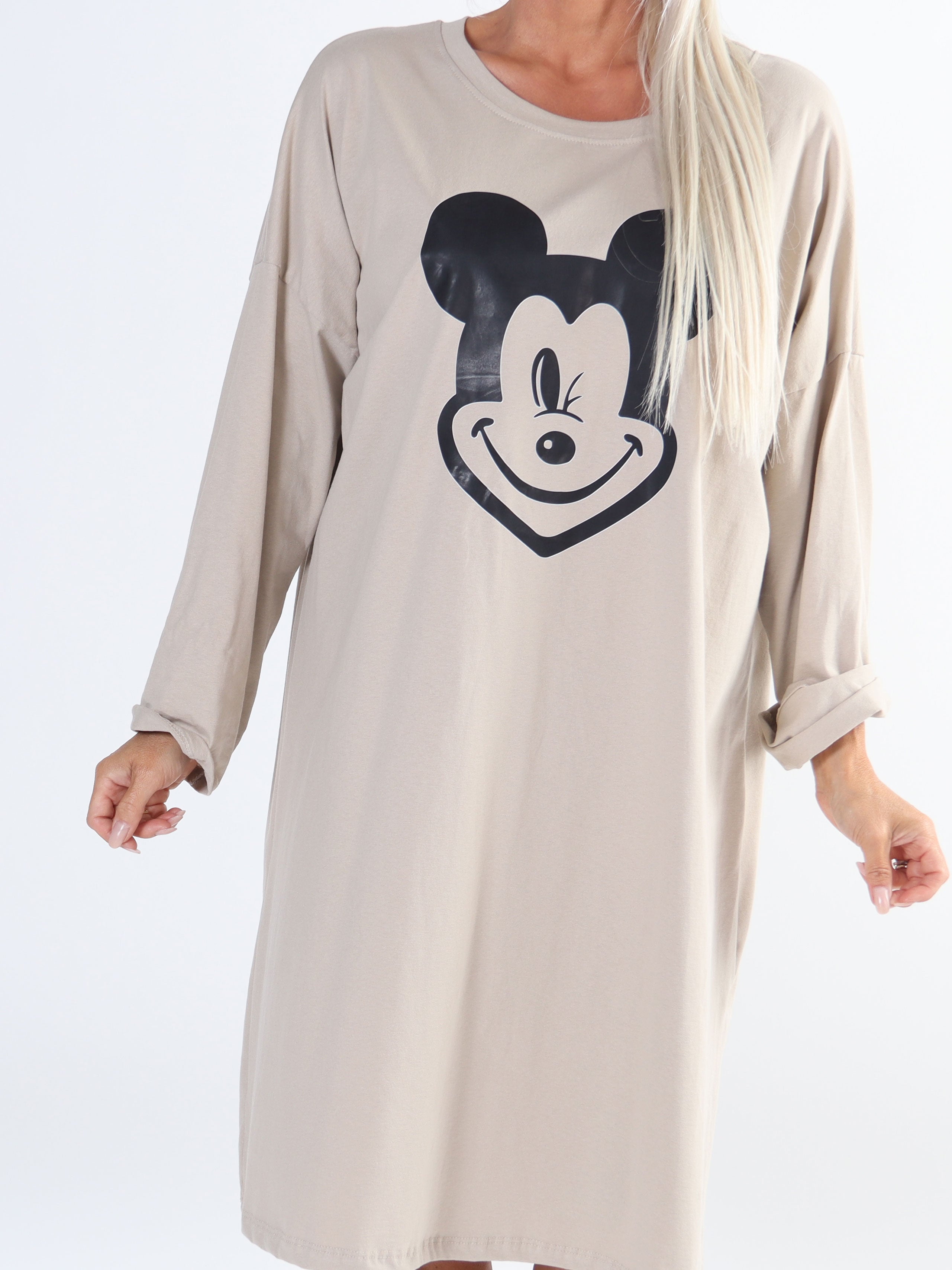 Amal - Lang plus size kjole i bomuld med tryk foran